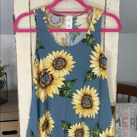 RELISTED Flowy Sunflower Summer Dress - Picture 2 of 7